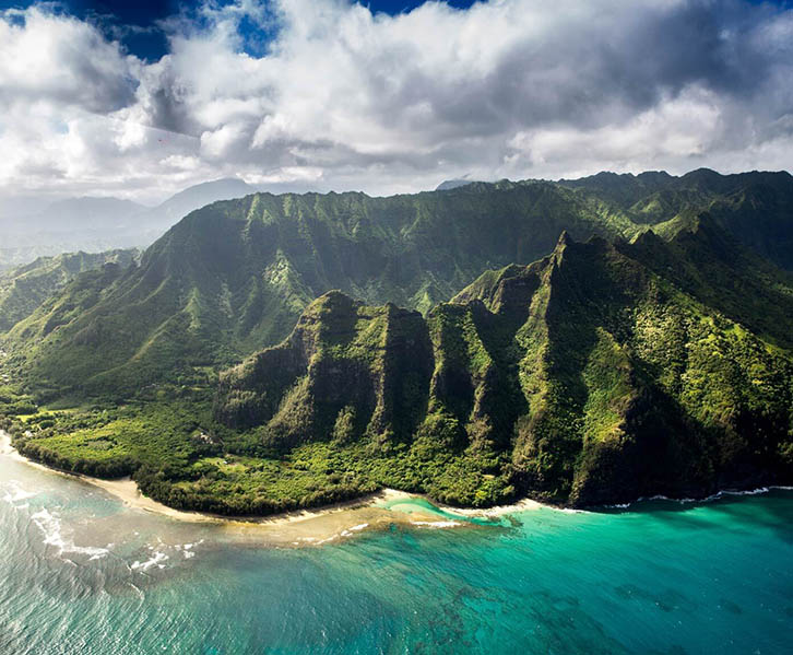 Uncovering Hidden Treasures: Exploring Lesser-Known Wonders of the Hawaiian Islands